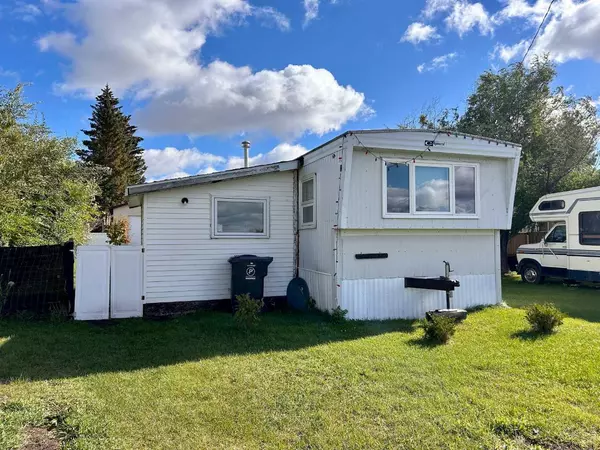 5039 53 ST, Islay, AB T0B 2J0