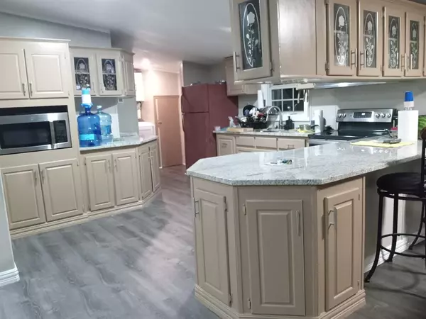 Quinlan, TX 75474,8748 Private Road 2416
