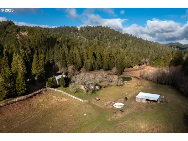 Myrtle Creek, OR 97457,467 SLIDE CREEK RD