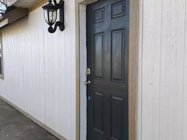 Irving, TX 75061,512 Irby Lane