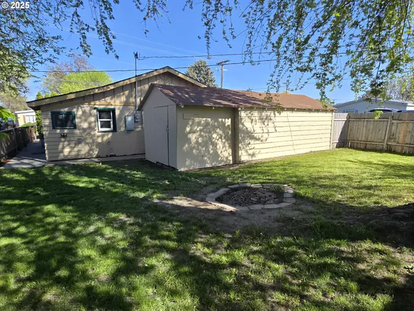 The Dalles, OR 97058,3208 W 7TH ST