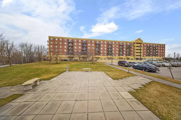 Vaughan, ON L4L 9K1,7373 Martin Grove RD #615