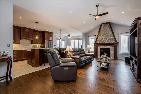 Springwater, ON L0L 1Y3,28 Timber Wolf TRL