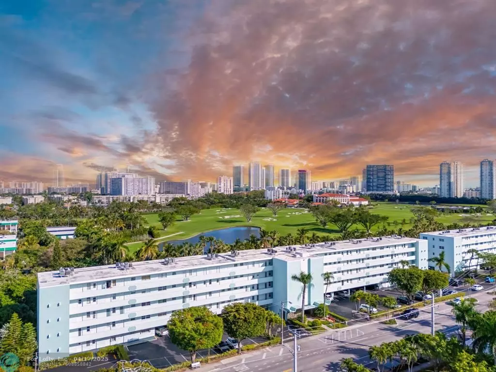 Hallandale Beach, FL 33009,700 NE 14th Ave #211