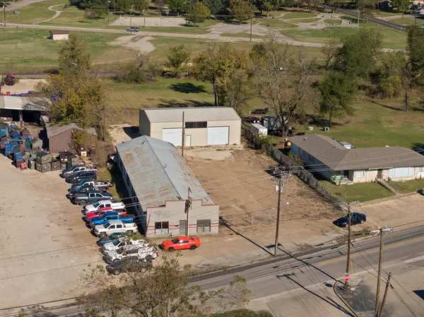 927 Main,  Sulphur Springs,  TX 75482