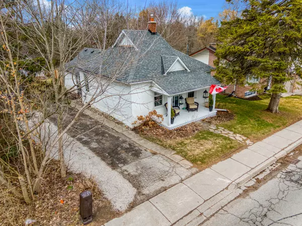 East Gwillimbury, ON L0G 1M0,19180 Centre ST