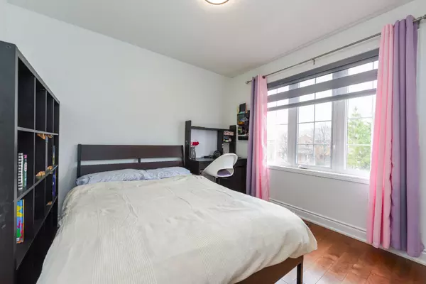 Mississauga, ON L5M 7T5,5079 Preservation CIR