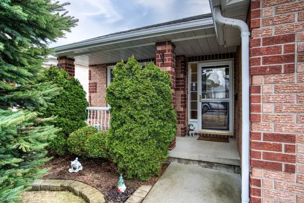 Kingston, ON K7P 3C9,350 Emerald ST