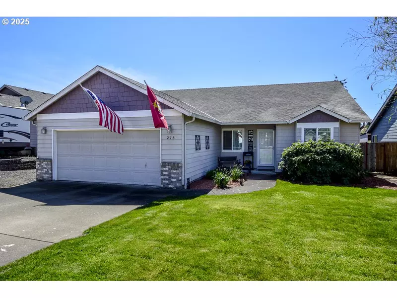 215 NW HOWARD LN, Dallas, OR 97338