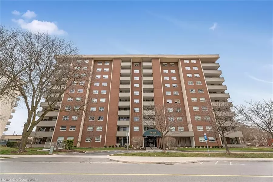 1425 Ghent AVE #907, Burlington, ON L7S 1X5