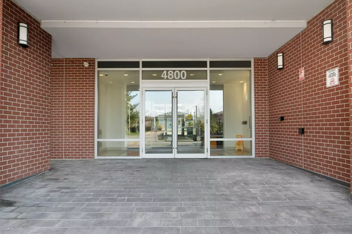 Vaughan, ON L4L 1H8,4800 Highway 7 N/A #426
