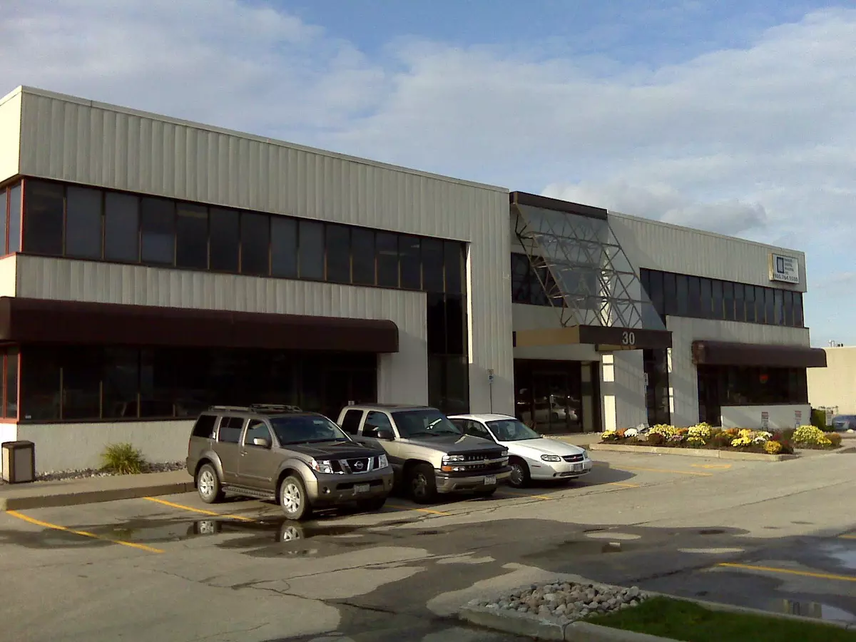 Richmond Hill, ON L4B 1J2,30 East Beaver Creek RD #103