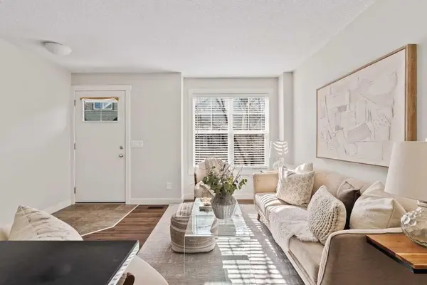 Calgary, AB T2Z 1E2,115 Mckenzie Towne SQ SE