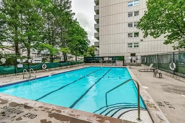 Burlington, ON L7S 1X5,1425 Ghent AVE #907