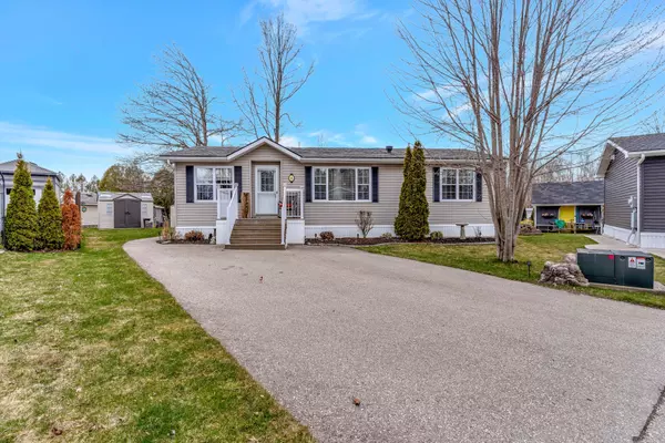 Hamilton, ON N1R 2B9,1429 Sheffield RD #4 Maple Ridge