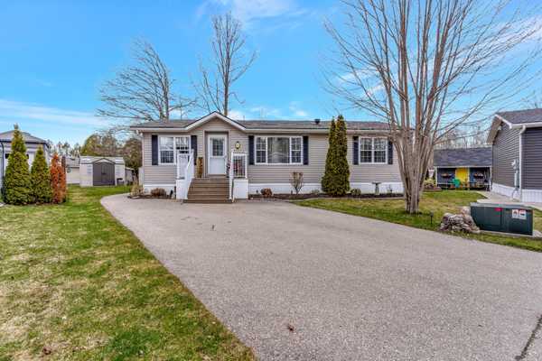 Hamilton, ON N1R 2B9,1429 Sheffield RD #4 Maple Ridge