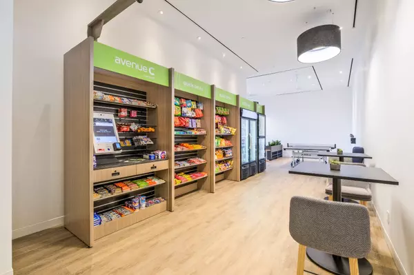 Toronto C14, ON M2M 4J1,5775 Yonge ST #522