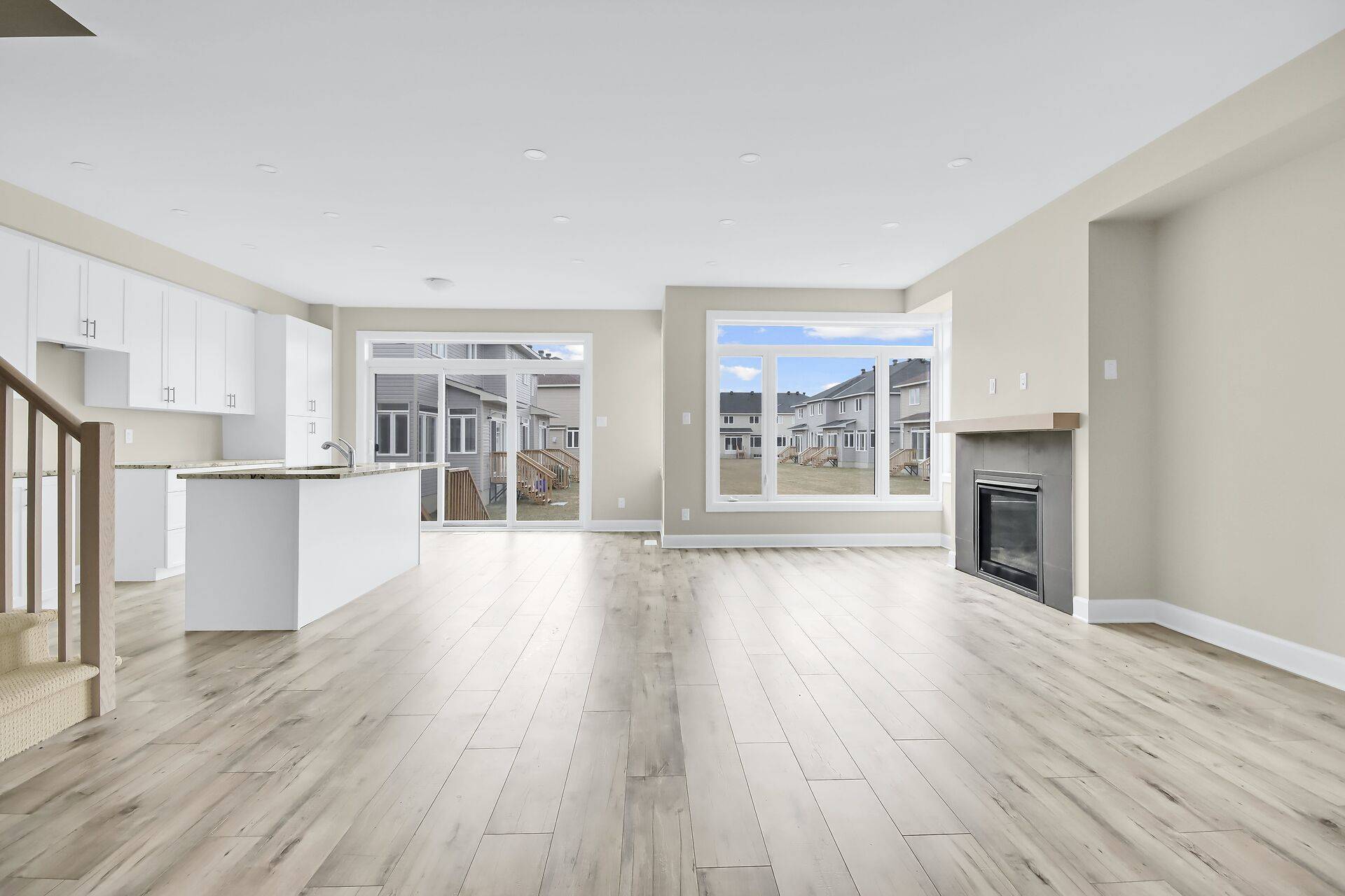Carleton Place, ON K7C 0C4,24 Reynolds ST