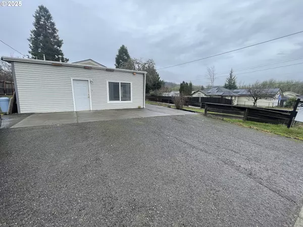 Roseburg, OR 97470,540 SE RAMP ST