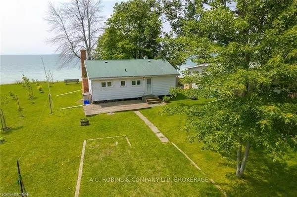 Haldimand, ON N0A 1K0,21 Erie Heights Line S