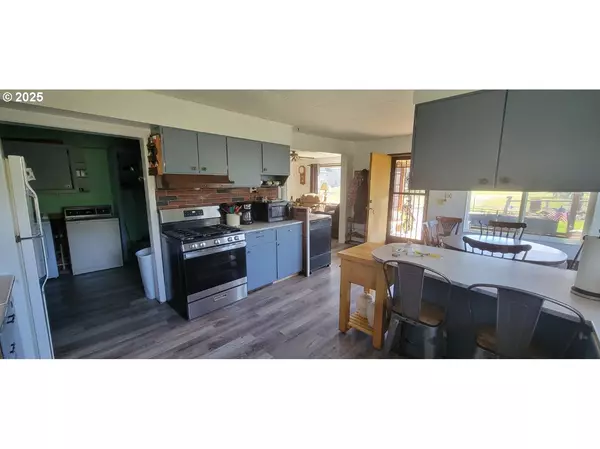 Wallowa, OR 97885,504 E HIGHWAY 82