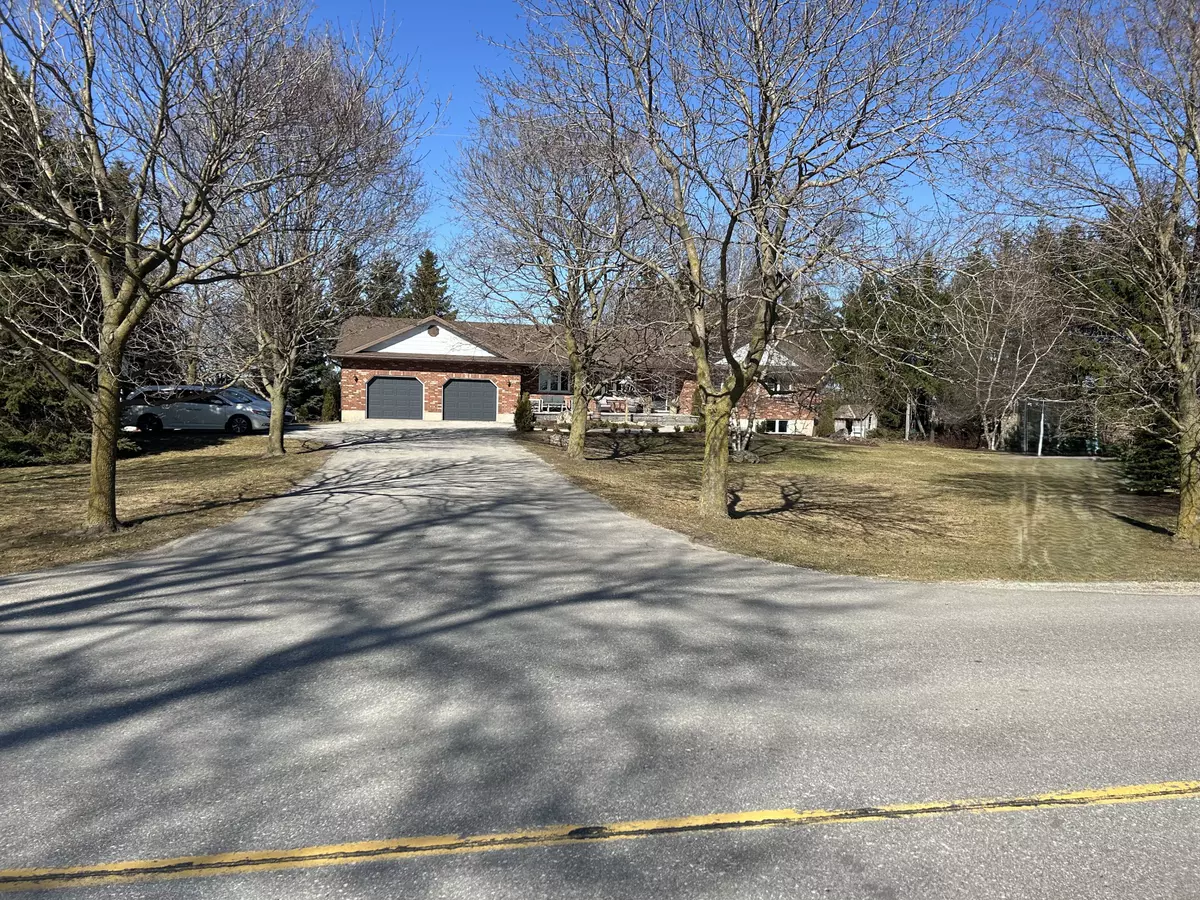 Mapleton, ON N0G 1P0,7799 Eighth Line