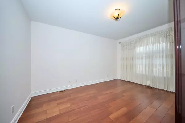 Fort Erie, ON L0S 1N0,3244 Grove AVE