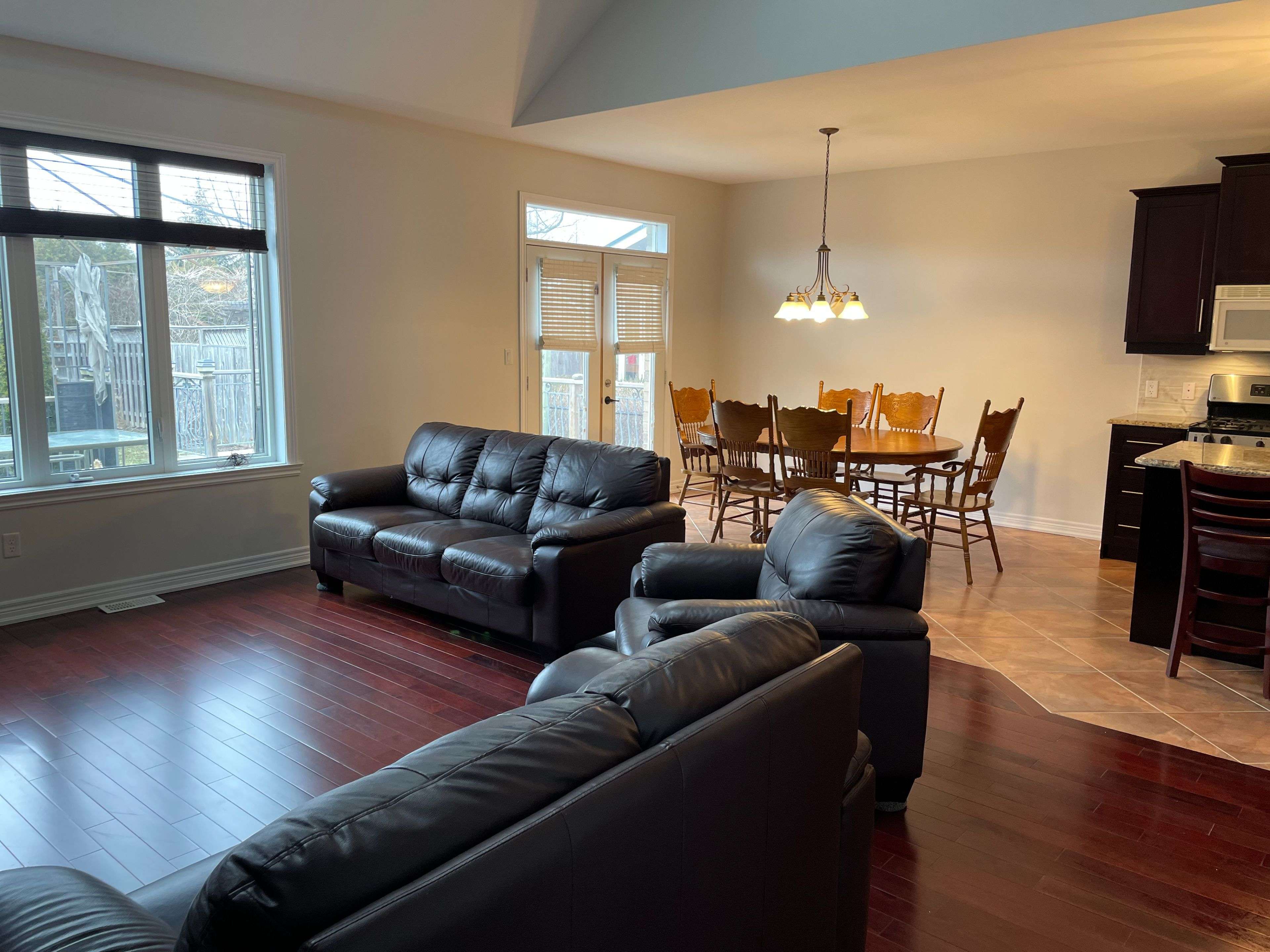 Kawartha Lakes, ON K9V 5T2,12 Dunsford CT