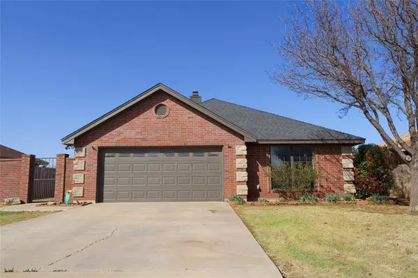105 Tumbleweed Court,  Henrietta,  TX 76265