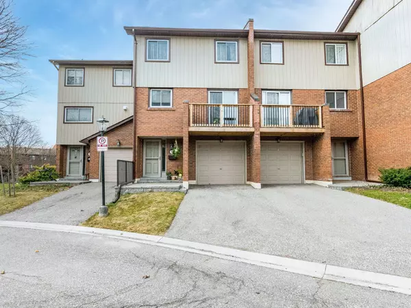 Mississauga, ON L4W 2N8,1764 Rathburn RD E #39