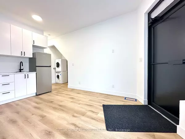 1630 Weston RD #1, Toronto W04, ON M9N 1T9