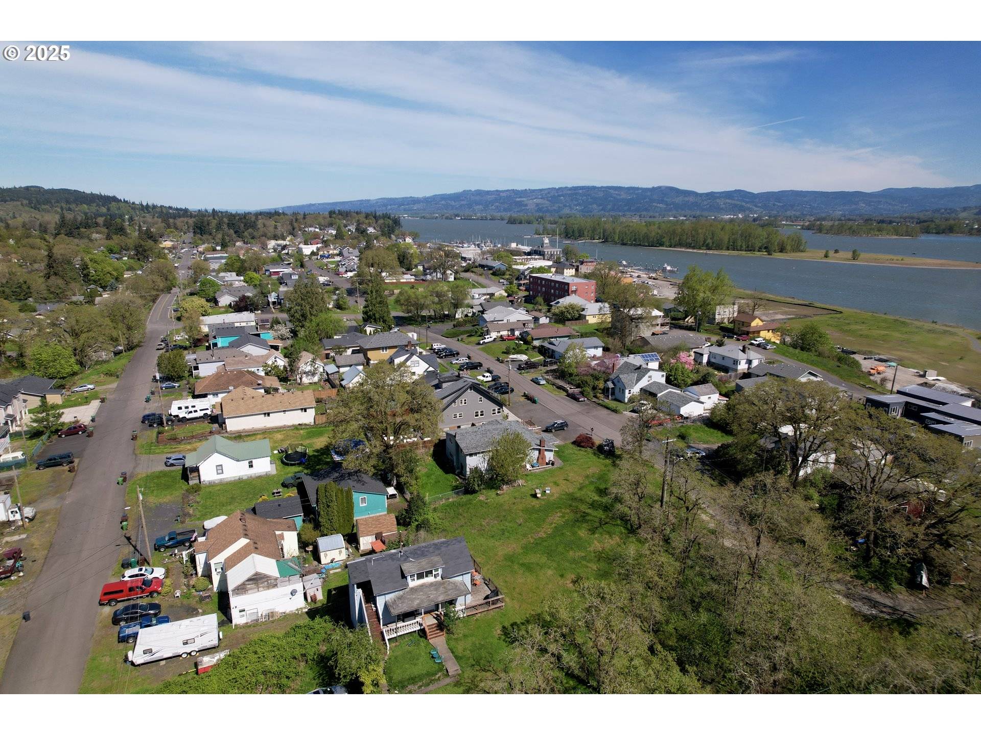 St Helens, OR 97051,475 S 3RD ST