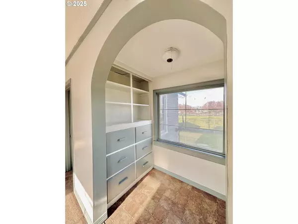 La Grande, OR 97850,2501 COVE AVE