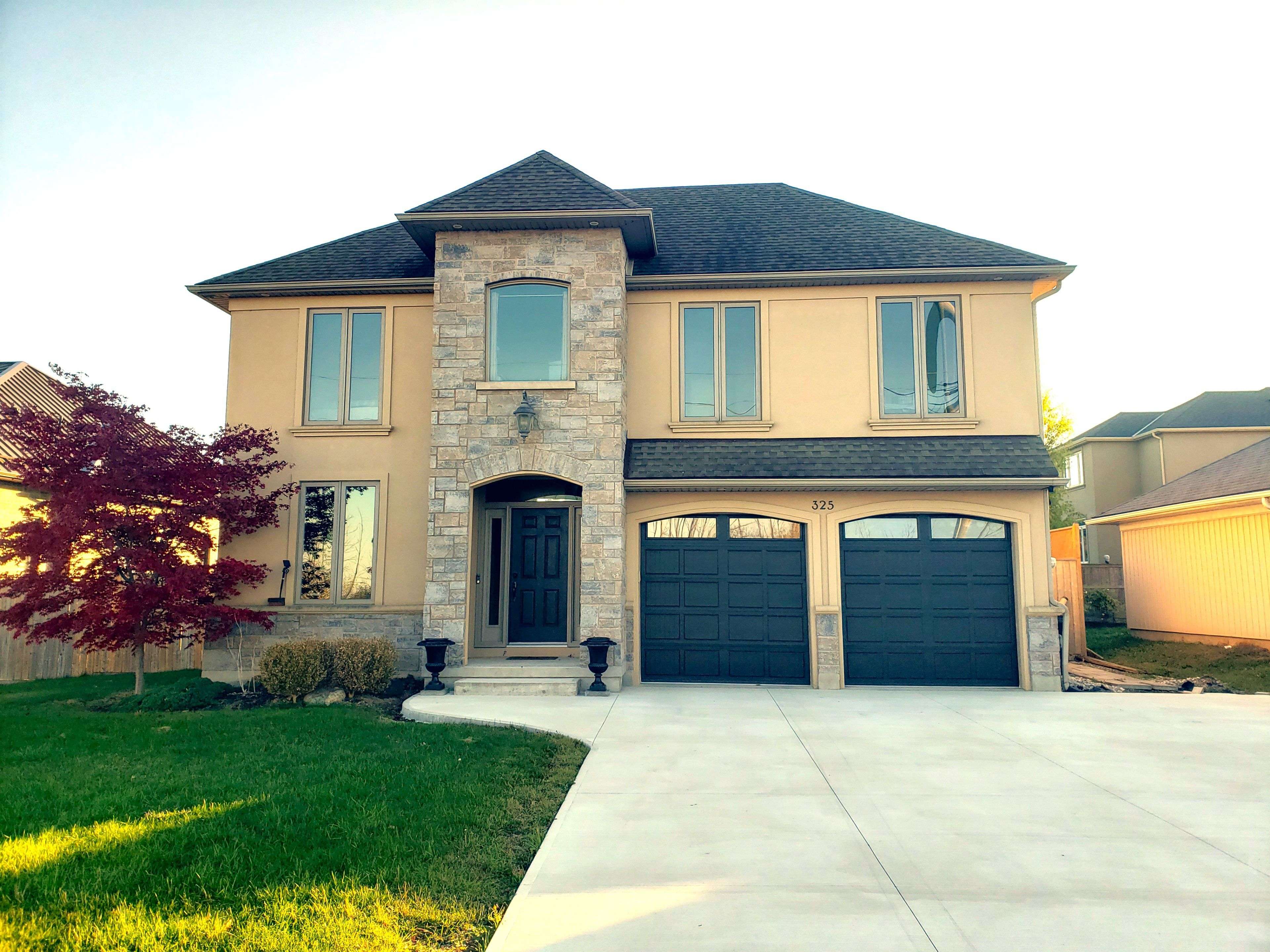 325 QUEENSTON RD, Niagara-on-the-lake, ON L0S 1J0