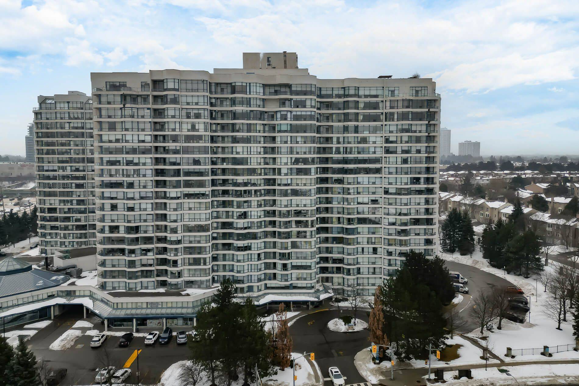 1 Clark AVE W #1709, Vaughan, ON L4J 7Y6
