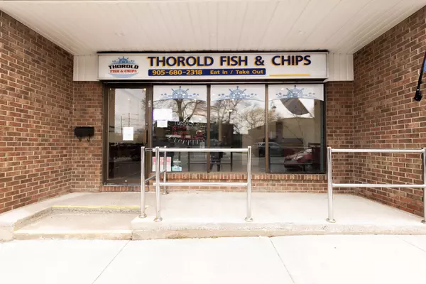 46 Front ST N, Thorold, ON L2V 1X5