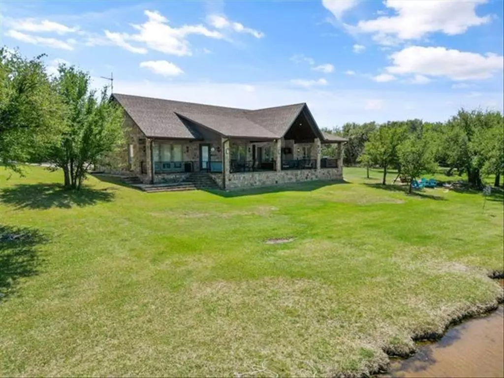 Strawn, TX 76475,7033 W Hells Gate Drive