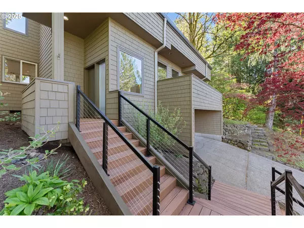 Portland, OR 97239,3920 SW HILLSDALE AVE