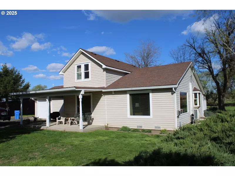 49524 ADAMS RD, Adams, OR 97810