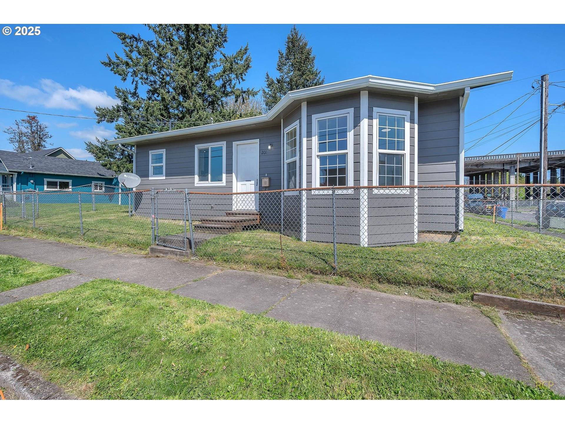 201 GRANT ST, Kelso, WA 98626