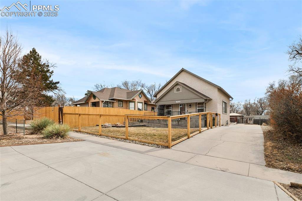 Colorado Springs, CO 80903,753 E Moreno AVE