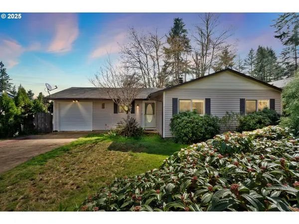 922 S U ST, Cottage Grove, OR 97424