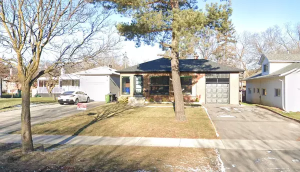 32 Connaught AVE, Toronto C07, ON M2M 1G6
