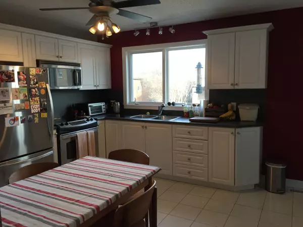 Vanier And Kingsview Park, ON K1L 5G7,262 St Jacques ST