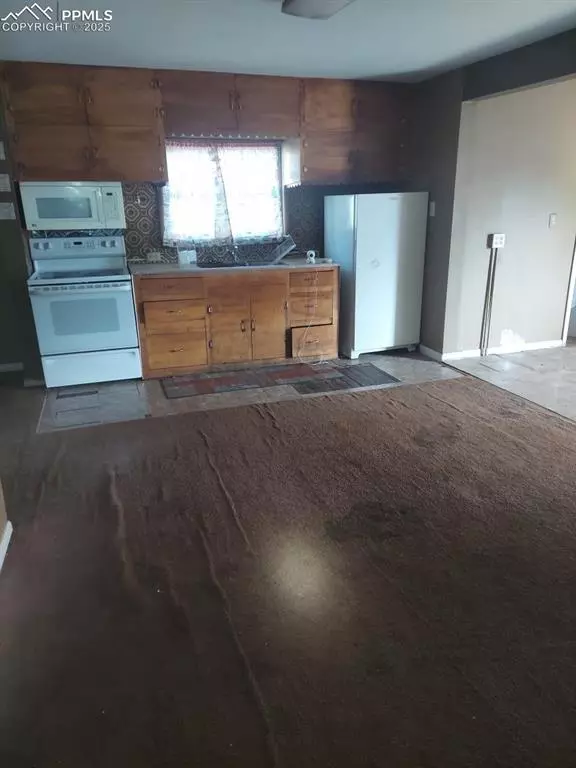 Pueblo, CO 81003,602 Moffat ST