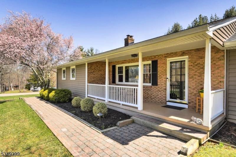 Readington Twp., NJ 08889,29 Oakland Dr