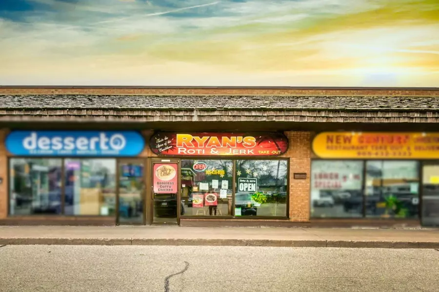 1051 SIMCOE ST N #F5, Oshawa, ON L1G 4S1