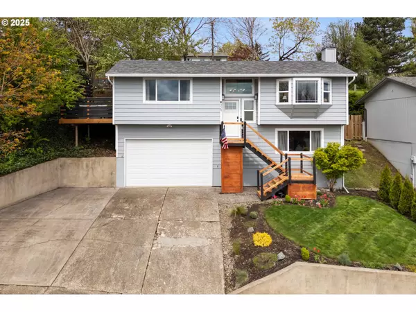 329 SE 14TH ST, Troutdale, OR 97060