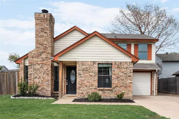 2905 Courtland Drive,  Dallas,  TX 75287