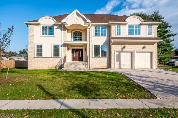 2 Colonial Ct, Edison Twp., NJ 08820